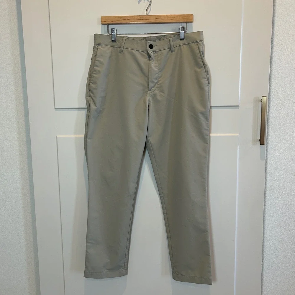 Banana Republic Mens 34x30 Straight Fit Chino Pants‎ Khaki Polyester Blend